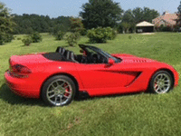 Image 7 of 17 of a 2004 DODGE VIPER SRT-10