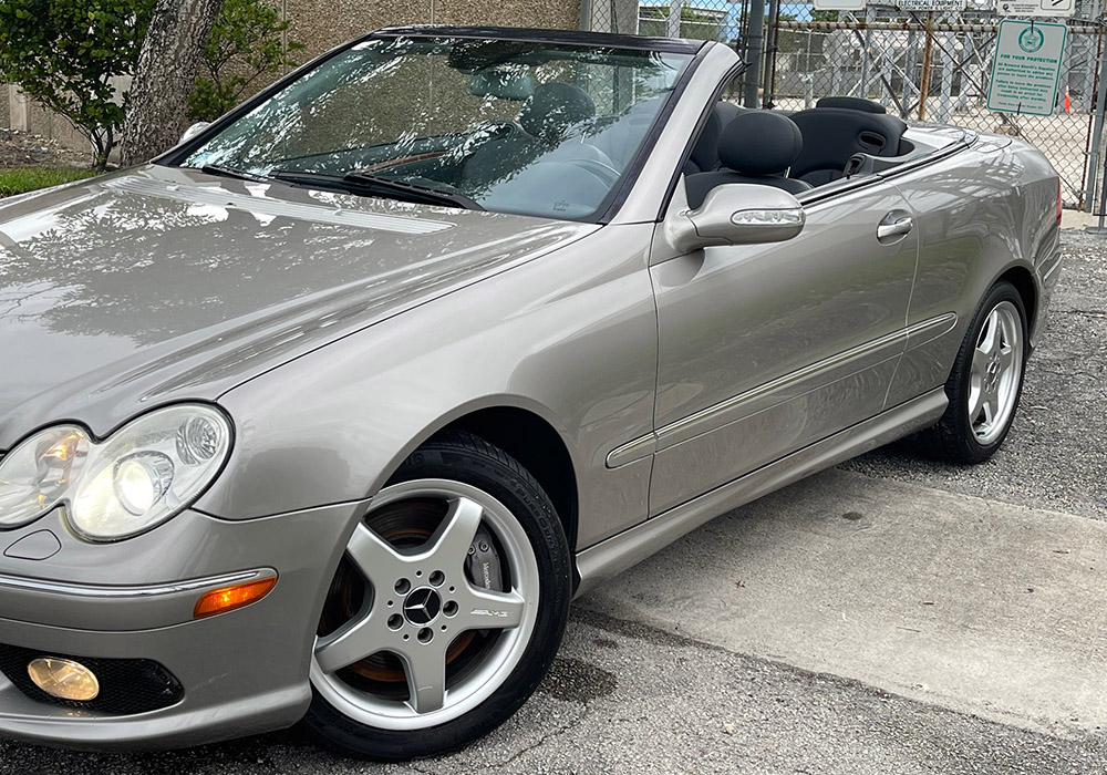 6th Image of a 2004 MERCEDES-BENZ CLK-CLASS CLK500