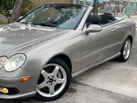 Image 7 of 46 of a 2004 MERCEDES-BENZ CLK-CLASS CLK500