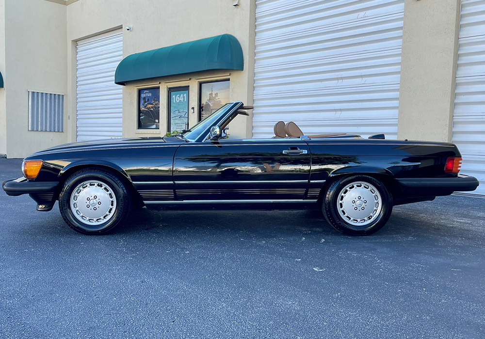 8th Image of a 1987 MERCEDES-BENZ 560SL