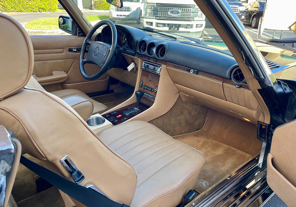 28th Image of a 1987 MERCEDES-BENZ 560SL