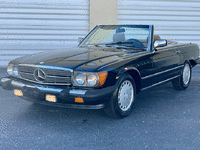 Image 5 of 56 of a 1987 MERCEDES-BENZ 560SL