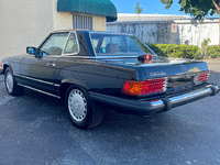 Image 14 of 56 of a 1987 MERCEDES-BENZ 560SL