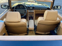 Image 26 of 56 of a 1987 MERCEDES-BENZ 560SL