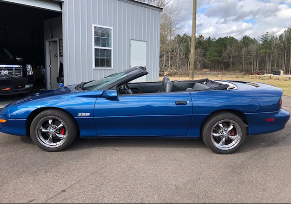 2nd Image of a 1995 CHEVROLET CAMARO Z28