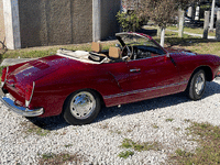 Image 6 of 36 of a 1972 VOLKSWAGEN KARMANN GHIA