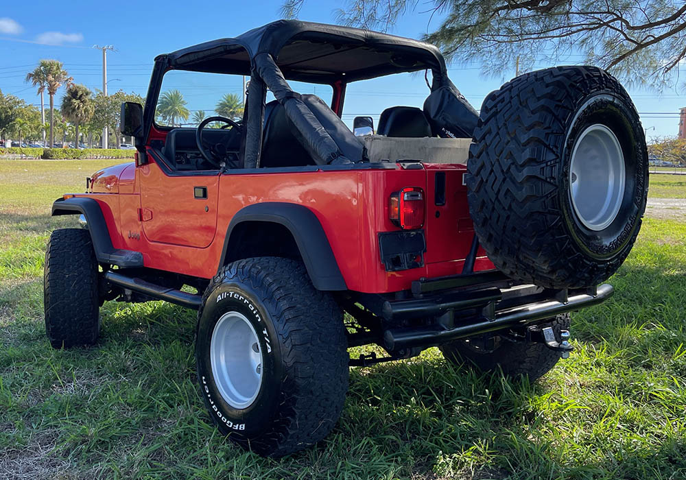 3rd Image of a 1990 JEEP WRANGLER