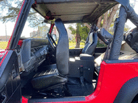 Image 8 of 30 of a 1990 JEEP WRANGLER