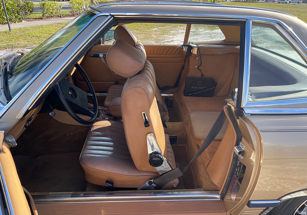 15th Image of a 1985 MERCEDES-BENZ 380 380SL