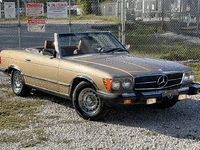 Image 1 of 39 of a 1985 MERCEDES-BENZ 380 380SL