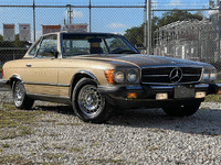 Image 2 of 39 of a 1985 MERCEDES-BENZ 380 380SL