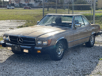 Image 3 of 39 of a 1985 MERCEDES-BENZ 380 380SL
