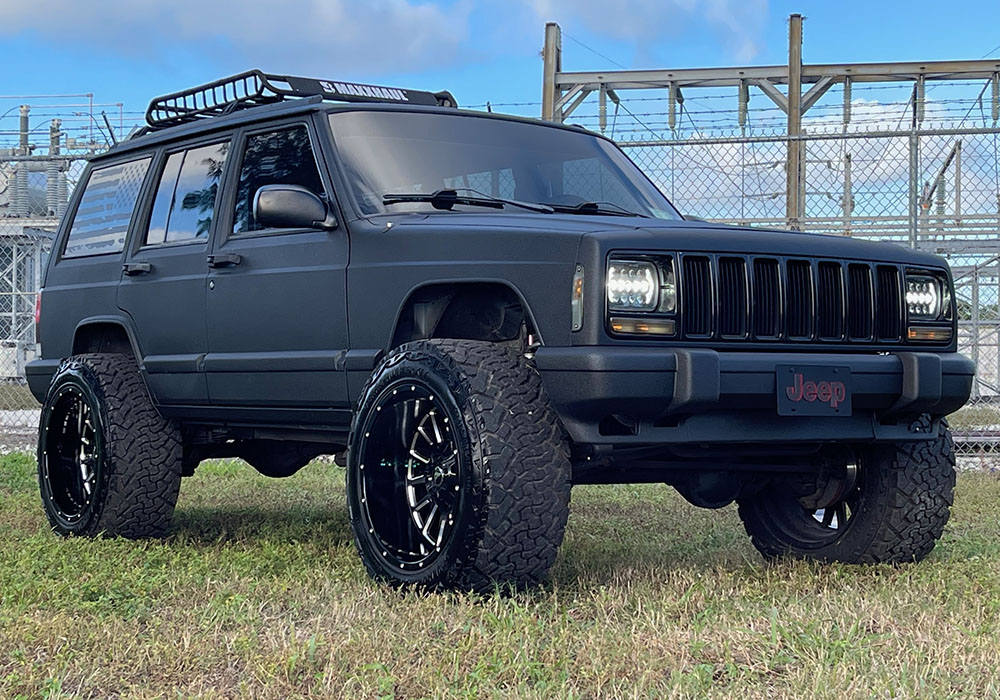 3rd Image of a 1998 JEEP CHEROKEE LIMITED