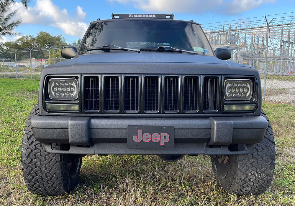 4th Image of a 1998 JEEP CHEROKEE LIMITED