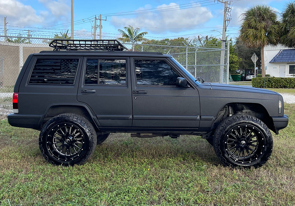 8th Image of a 1998 JEEP CHEROKEE LIMITED