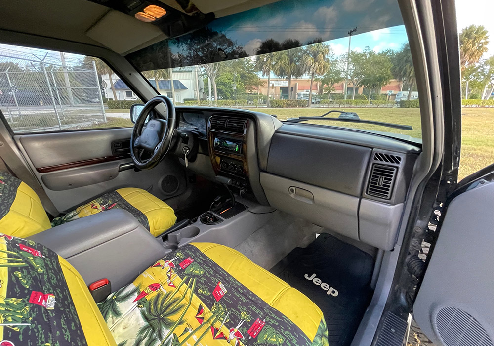 13th Image of a 1998 JEEP CHEROKEE LIMITED