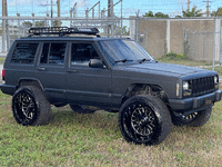Image 1 of 28 of a 1998 JEEP CHEROKEE LIMITED