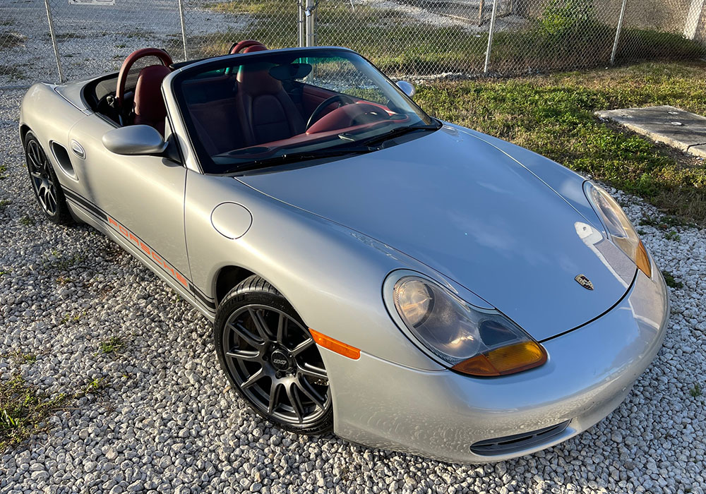 2nd Image of a 1997 PORSCHE BOXSTER
