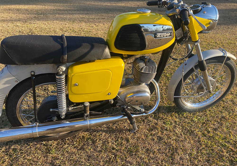 2nd Image of a 1974 UNKT MZ TS 150