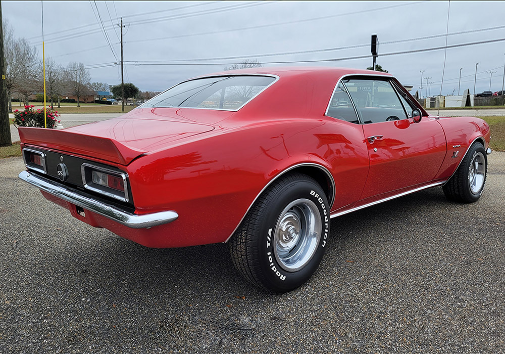 2nd Image of a 1967 CHEVROLET CAMARO