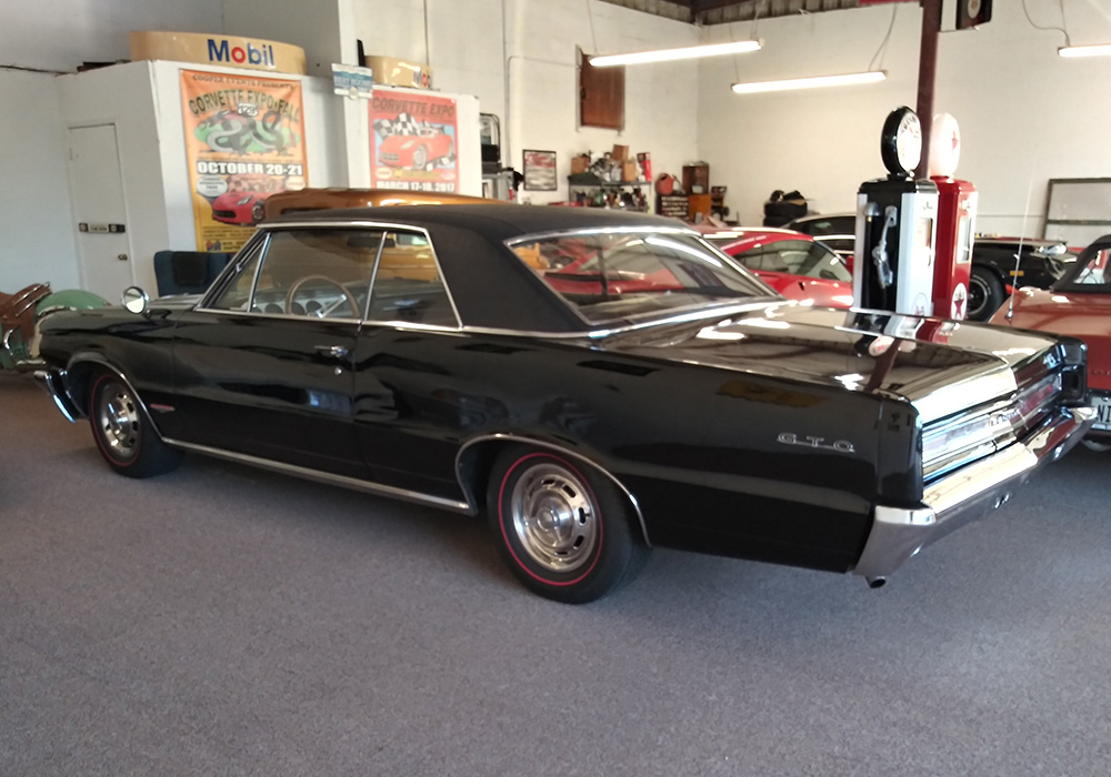 3rd Image of a 1964 PONTIAC GTO