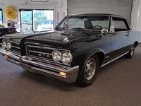 Image 2 of 25 of a 1964 PONTIAC GTO