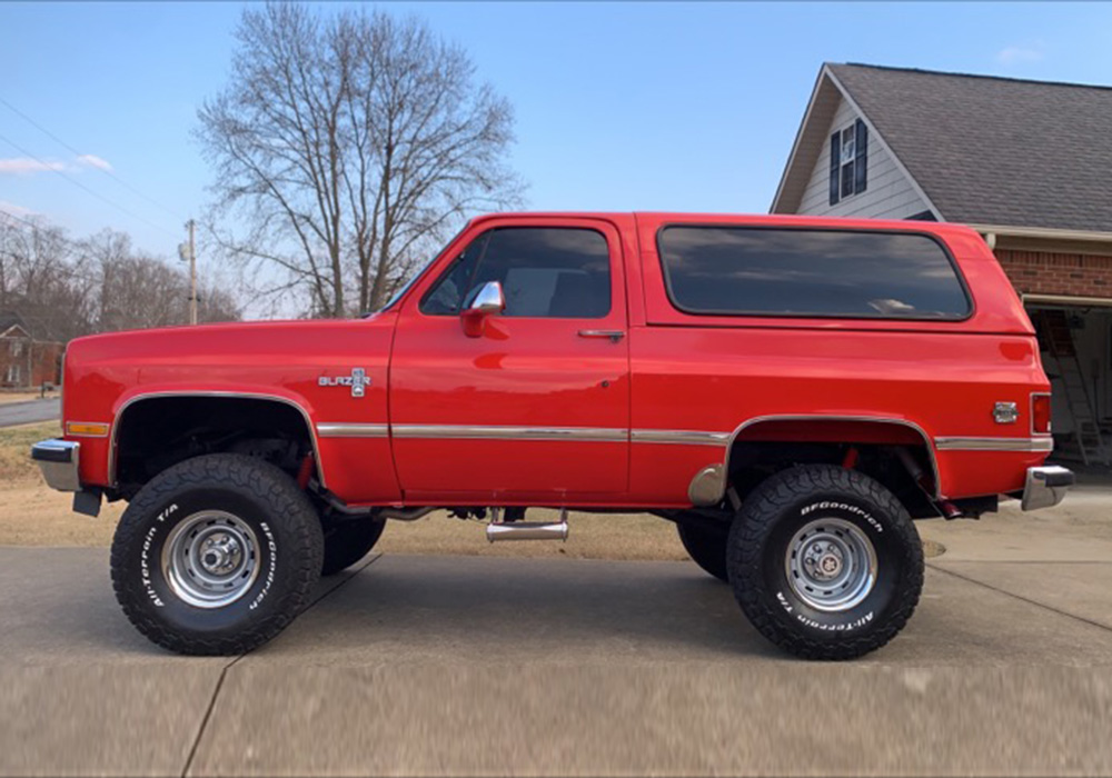 1st Image of a 1990 CHEVROLET K5 BLAZER