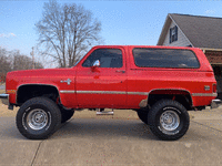 Image 2 of 9 of a 1990 CHEVROLET K5 BLAZER