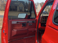 Image 4 of 9 of a 1990 CHEVROLET K5 BLAZER