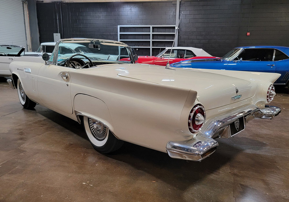 2nd Image of a 1957 FORD THUNDERBIRD