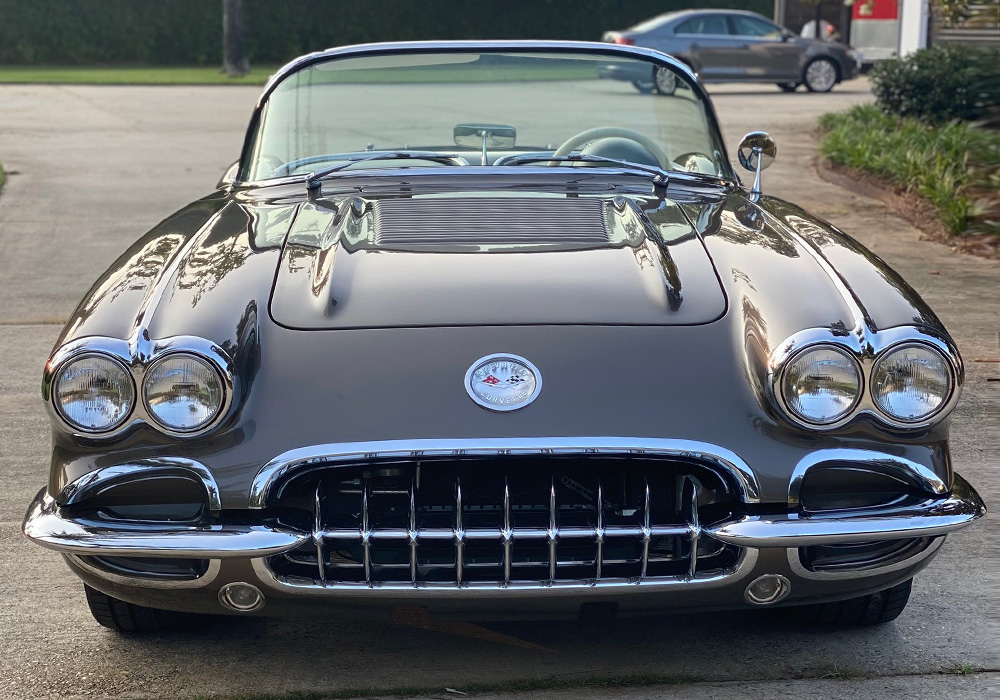 2nd Image of a 1958 CHEVROLET CORVETTE