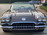 Image 3 of 15 of a 1958 CHEVROLET CORVETTE