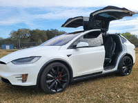 Image 6 of 16 of a 2018 TESLA MODEL X LHD DUAL MOTOR STANDARD