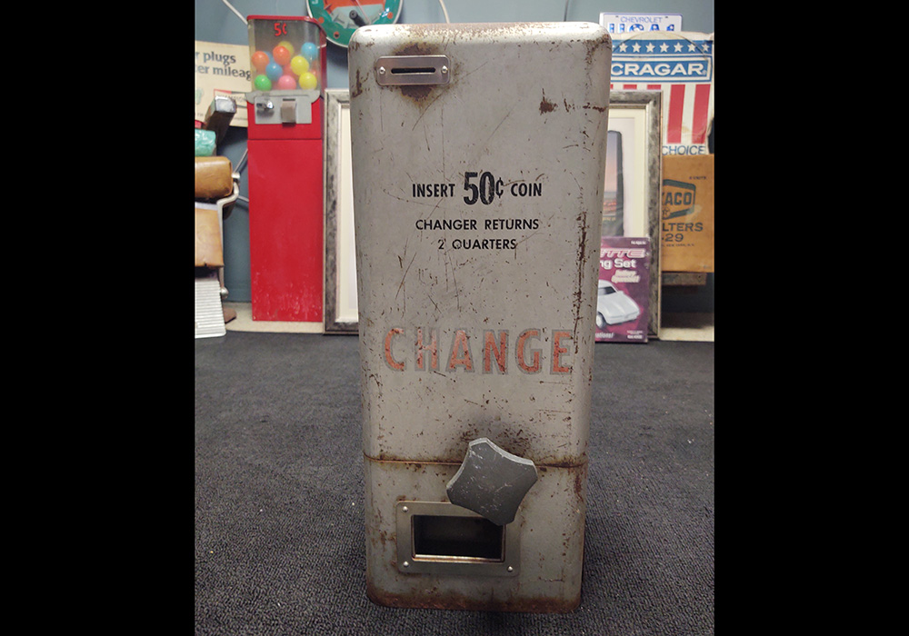 0th Image of a N/A ANTIQUE CHANGE DISPENSER