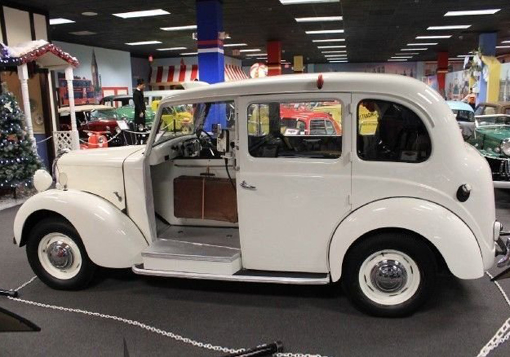 9th Image of a 1949 AUSTIN FX3