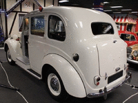 Image 4 of 33 of a 1949 AUSTIN FX3