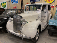Image 5 of 33 of a 1949 AUSTIN FX3