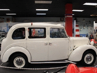 Image 9 of 33 of a 1949 AUSTIN FX3