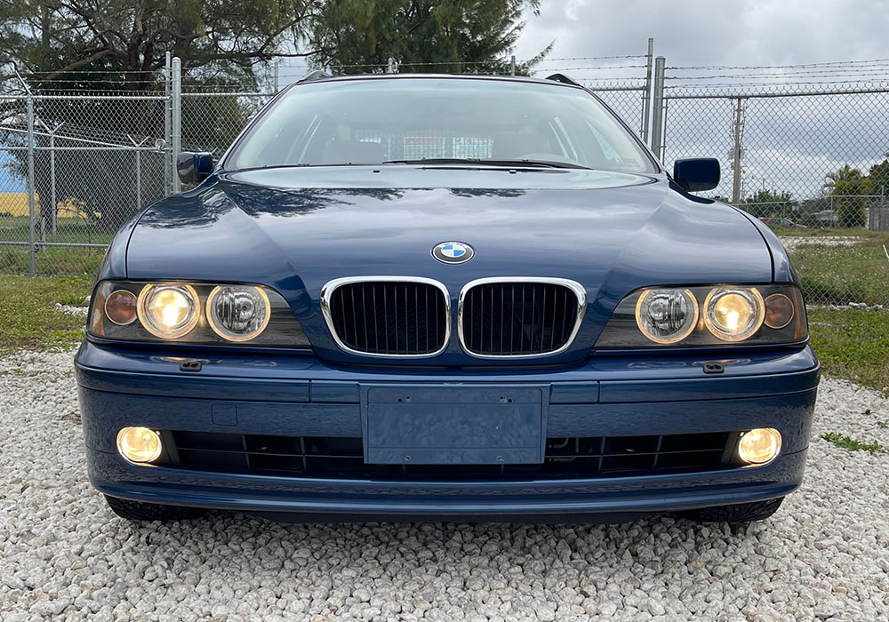 5th Image of a 2002 BMW 5 SERIES 525I