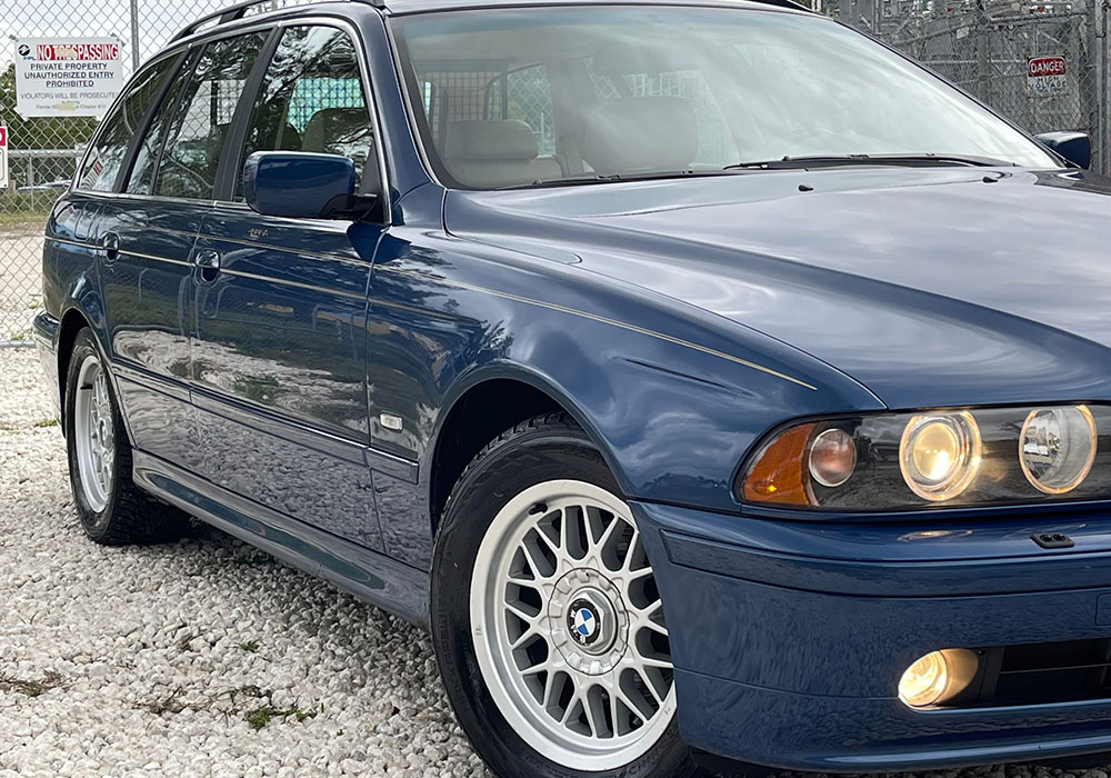 10th Image of a 2002 BMW 5 SERIES 525I