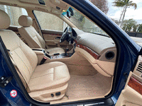 Image 21 of 37 of a 2002 BMW 5 SERIES 525I