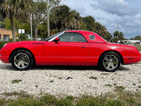 Image 6 of 24 of a 2003 FORD THUNDERBIRD