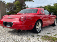 Image 9 of 24 of a 2003 FORD THUNDERBIRD