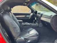 Image 15 of 24 of a 2003 FORD THUNDERBIRD