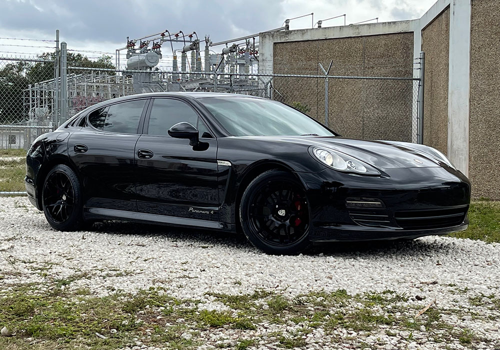 1st Image of a 2013 PORSCHE PANAMERA PLATINUM