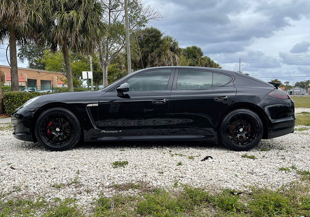 8th Image of a 2013 PORSCHE PANAMERA PLATINUM