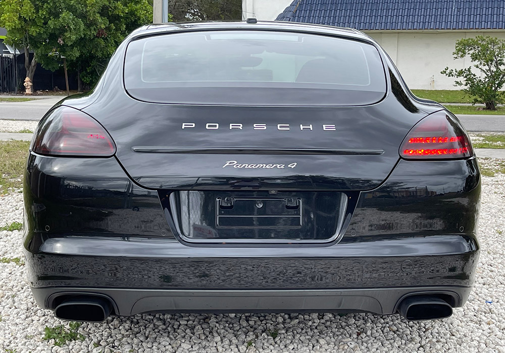 10th Image of a 2013 PORSCHE PANAMERA PLATINUM