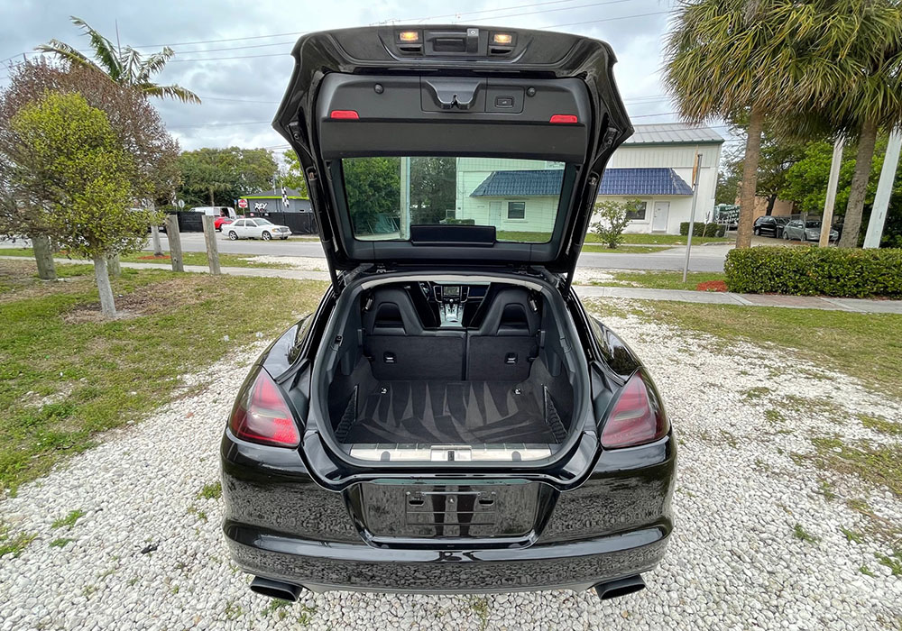 13th Image of a 2013 PORSCHE PANAMERA PLATINUM