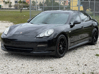 Image 7 of 39 of a 2013 PORSCHE PANAMERA PLATINUM