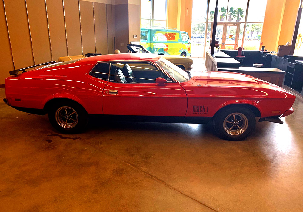 2nd Image of a 1973 FORD MUSTANG